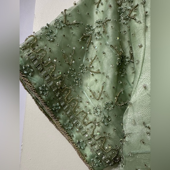 Embellished handmade beaded pakestani indian khaliji arab dress - Picture 4 of 10